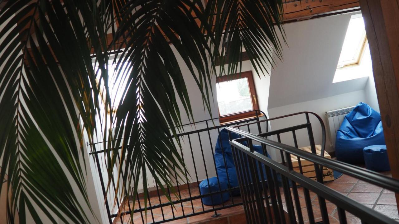 Hostel Mlotek I Perlik Tarnowskie Góry Extérieur photo