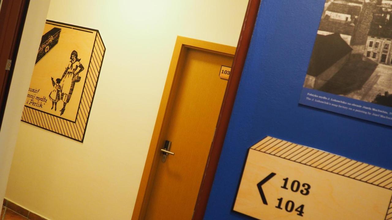 Hostel Mlotek I Perlik Tarnowskie Góry Extérieur photo