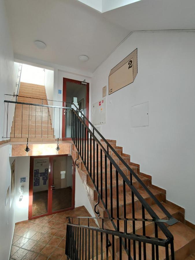 Hostel Mlotek I Perlik Tarnowskie Góry Extérieur photo