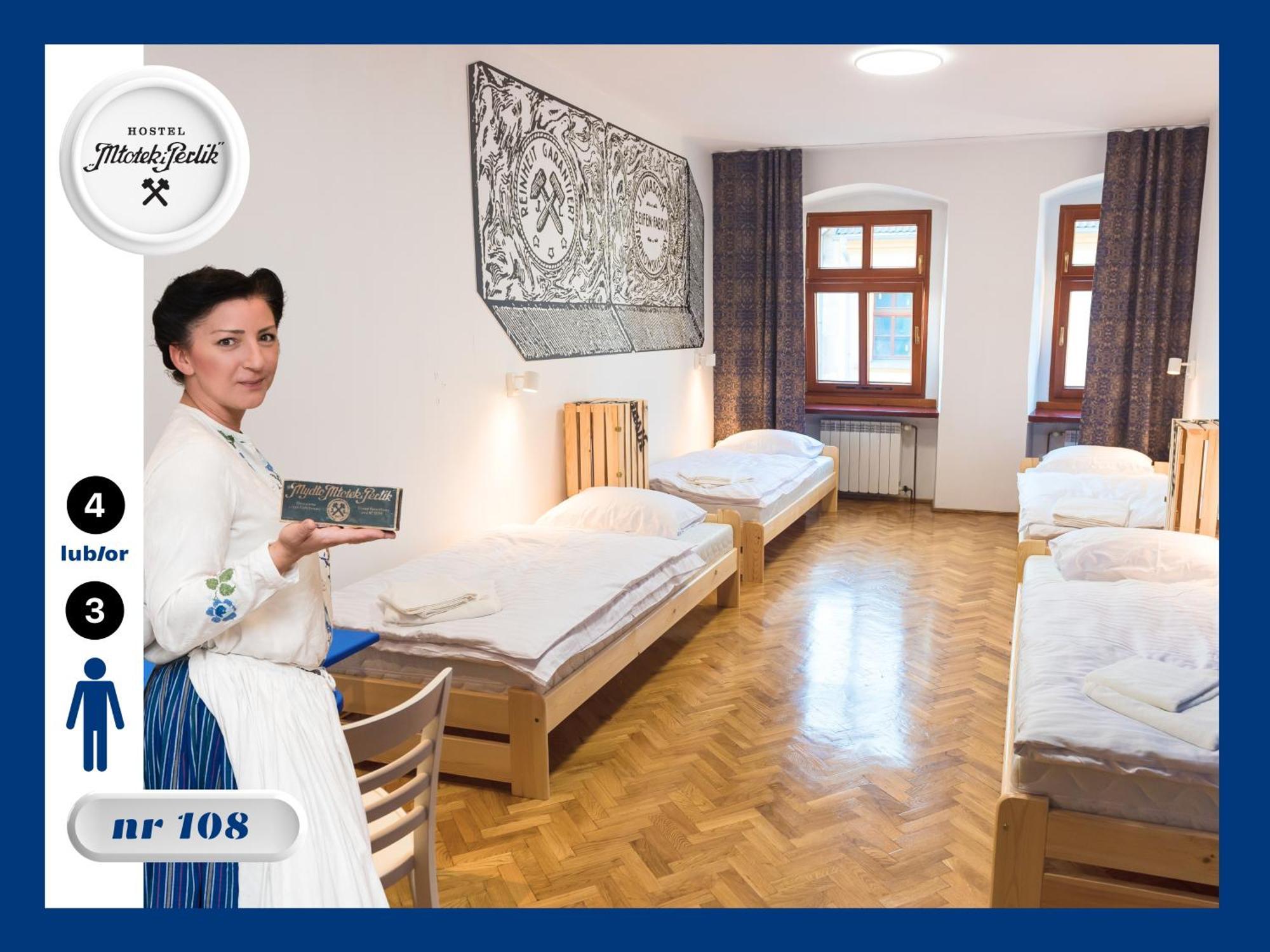 Hostel Mlotek I Perlik Tarnowskie Góry Extérieur photo